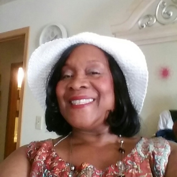 Meet your Posher, Joyce - Picture 1 of 1